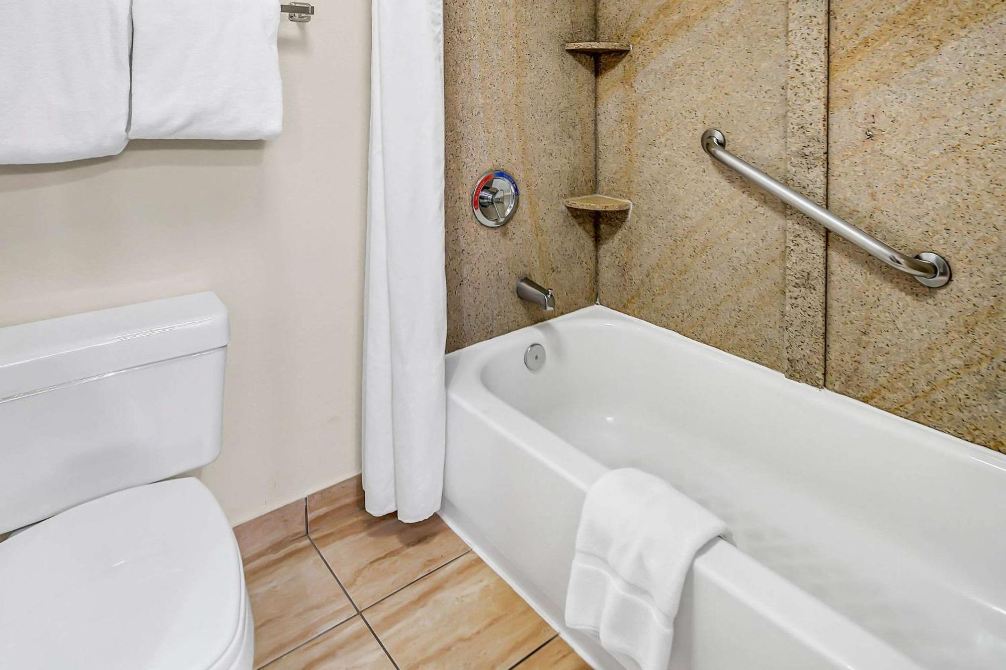 Radisson Hotel שאומבורג מראה חיצוני תמונה